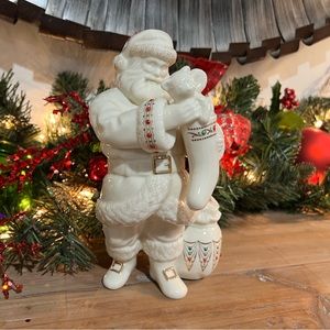 Lenox - Santa Figurine